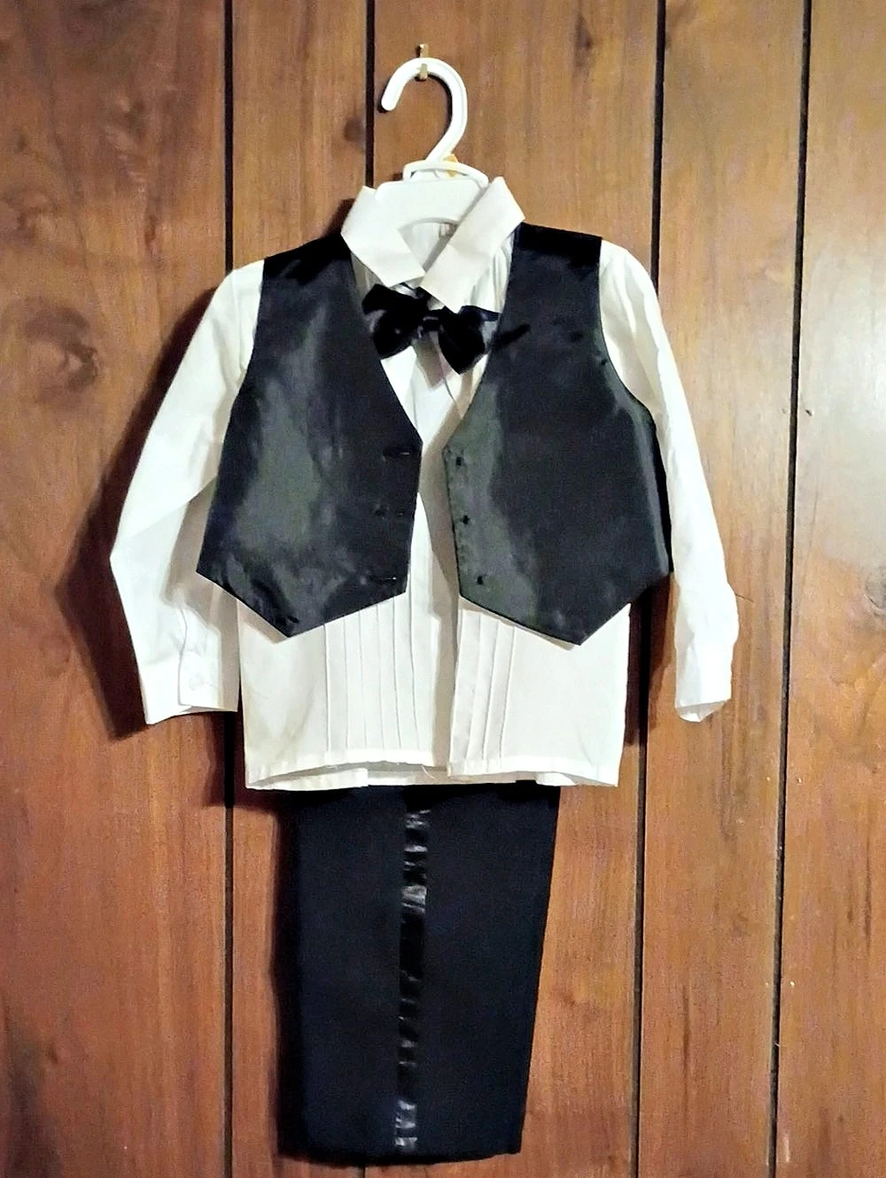 Willow Black & White Formal Suit Set Like New